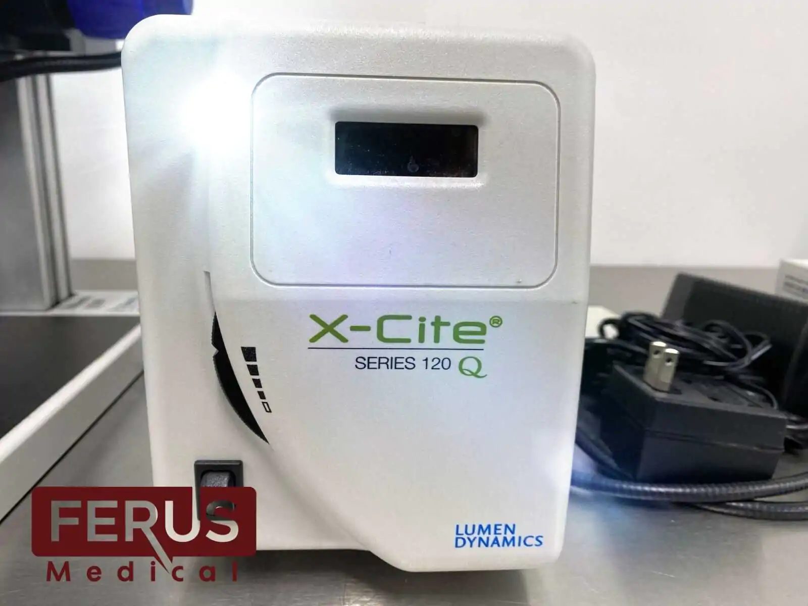 SteREO Discovery.V12 Stereo Microscope from Carl Zeiss - Image 4
